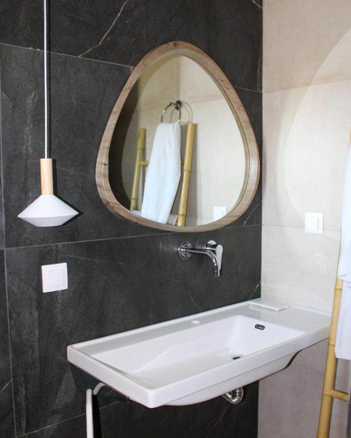 Agali Supreme Hospitality And Comfort Afytos Ngoại thất bức ảnh