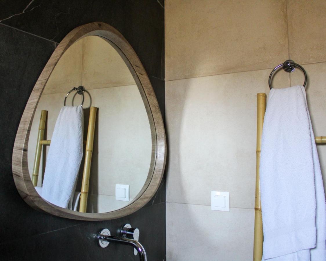 Agali Supreme Hospitality And Comfort Afytos Ngoại thất bức ảnh