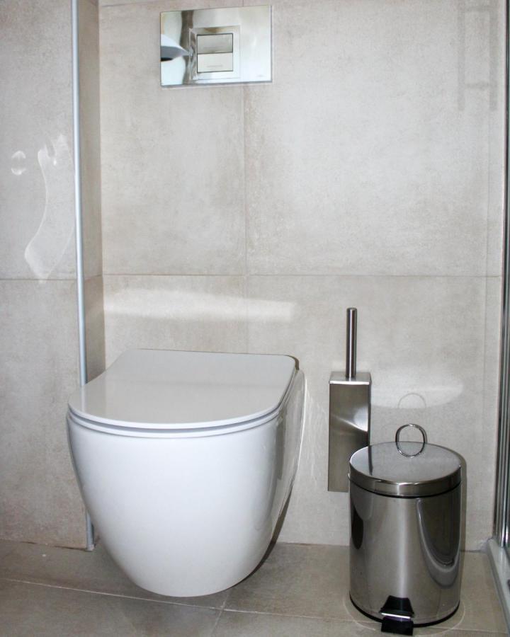 Agali Supreme Hospitality And Comfort Afytos Ngoại thất bức ảnh